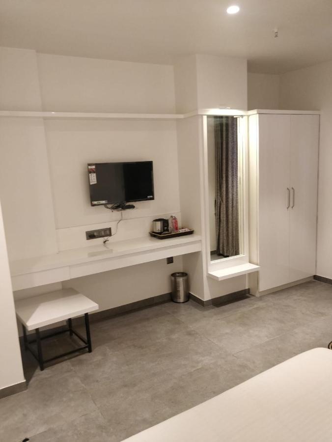 Hotel My Home Residency 나식 외부 사진