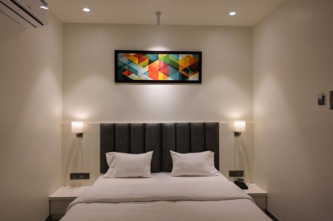 Hotel My Home Residency 나식 외부 사진