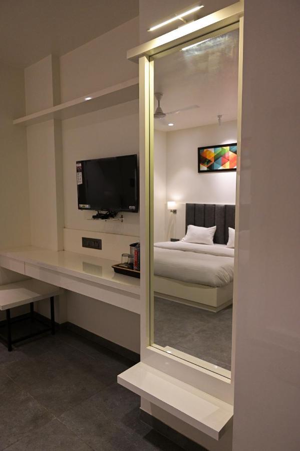 Hotel My Home Residency 나식 외부 사진