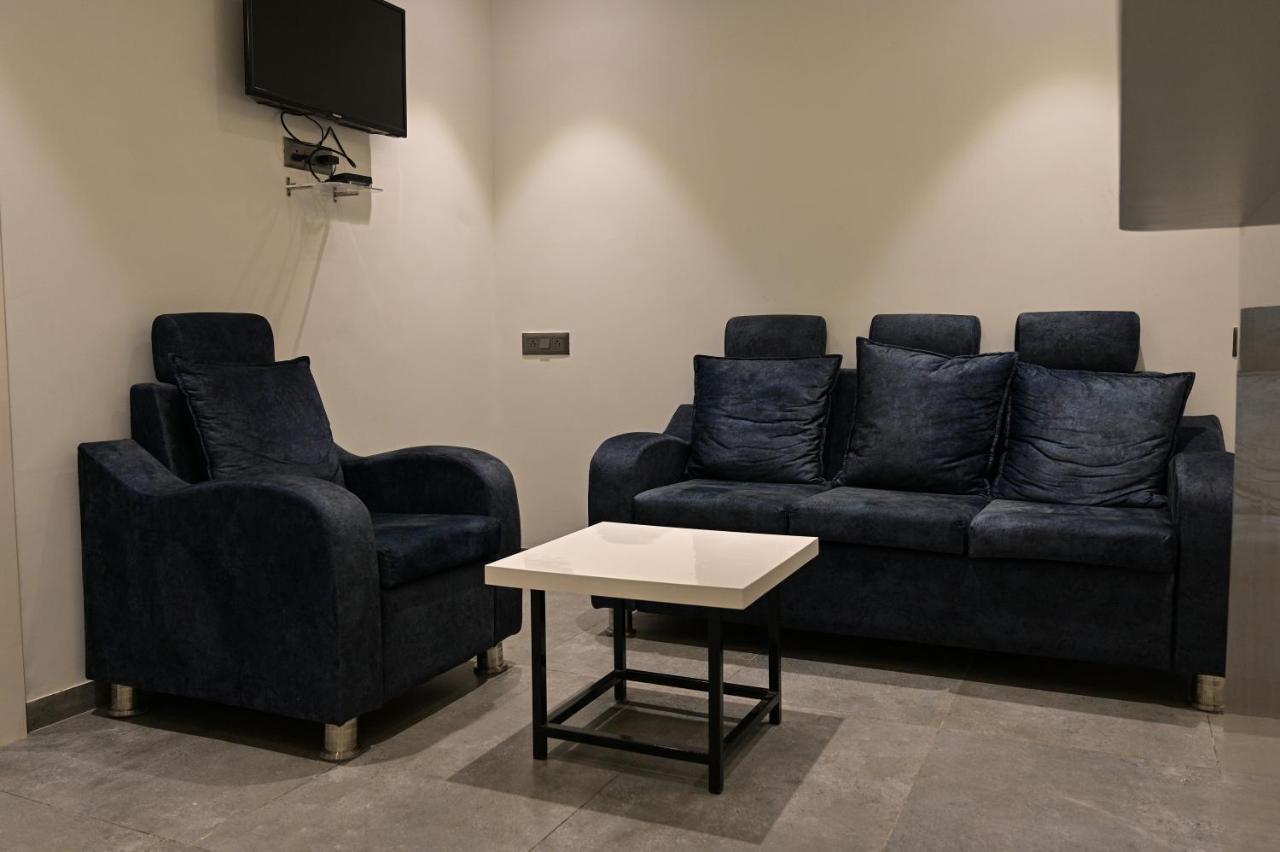 Hotel My Home Residency 나식 외부 사진